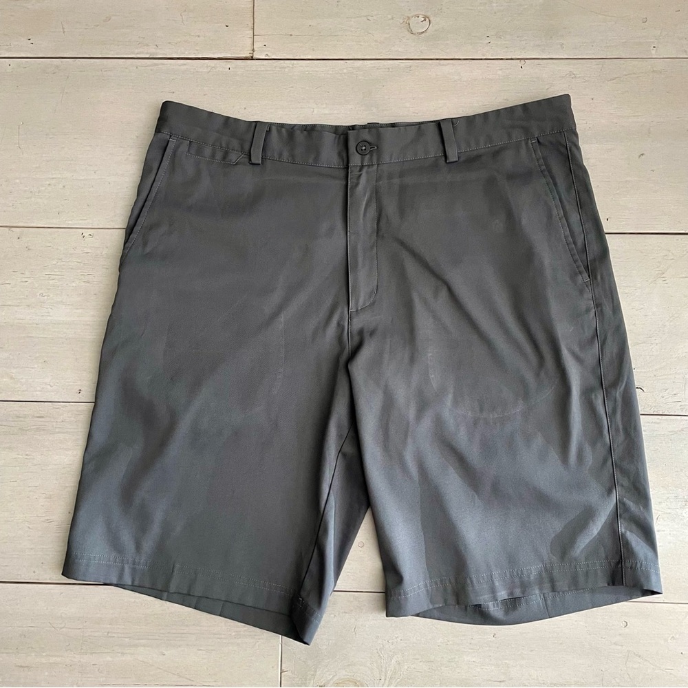 NikeGolf Tour Performance Men’s Gray Dri-Fit Flat Front Shorts Size 36 Lightwt